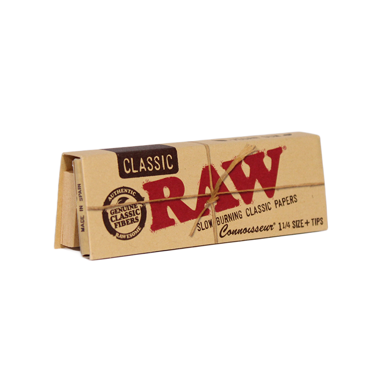 Raw Classic Connoisseur Rolling Paper with Tips